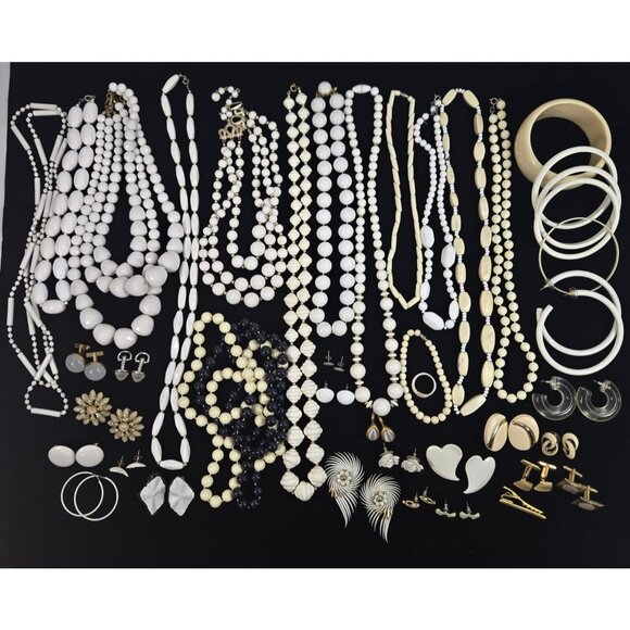 Jewelry - All Vintage Jewelry Lot White Off-white Nautical Beach Cottagecore 35pc